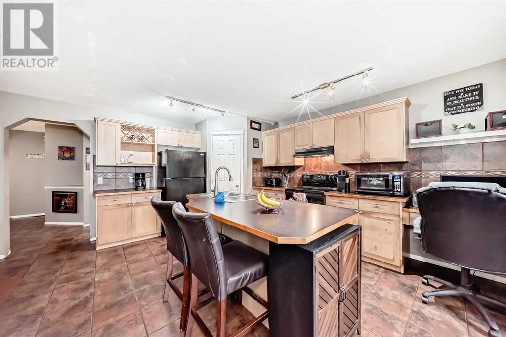 Single Family House for Sale in  Chapalina Crescent SE Chaparral Calgary 