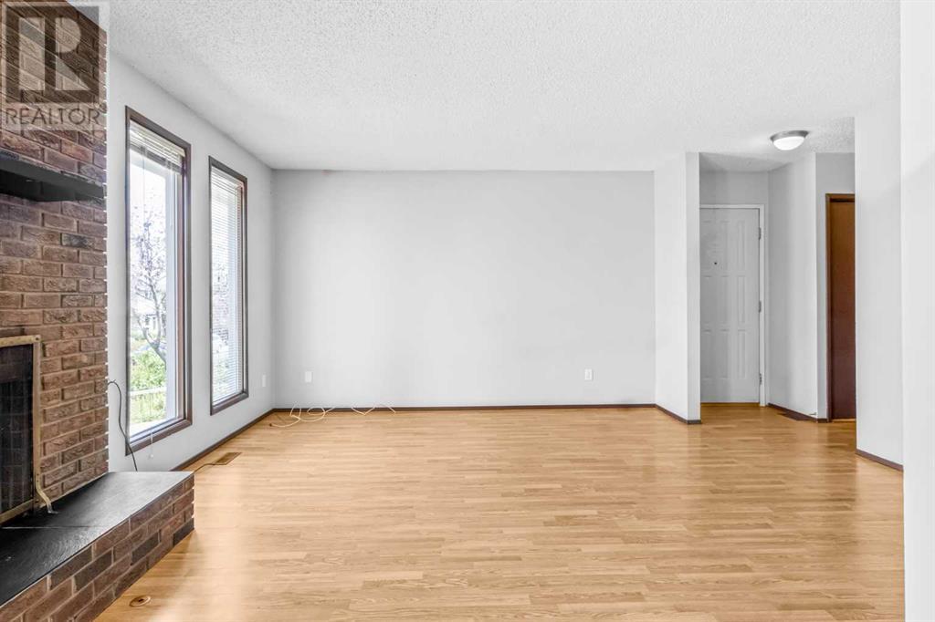 Single Family House Bungalow for Sale in  Bermuda Way NW Beddington Heights Calgary 