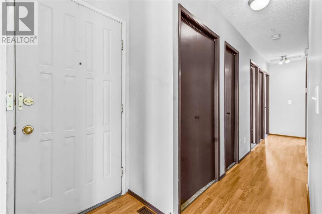 Single Family House Bungalow for Sale in  Bermuda Way NW Beddington Heights Calgary 