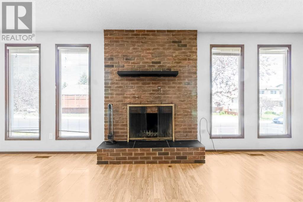 Single Family House Bungalow for Sale in  Bermuda Way NW Beddington Heights Calgary 