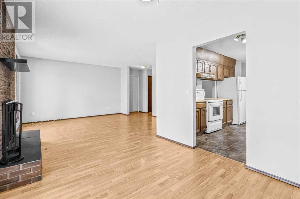 Single Family House Bungalow for Sale in  Bermuda Way NW Beddington Heights Calgary 