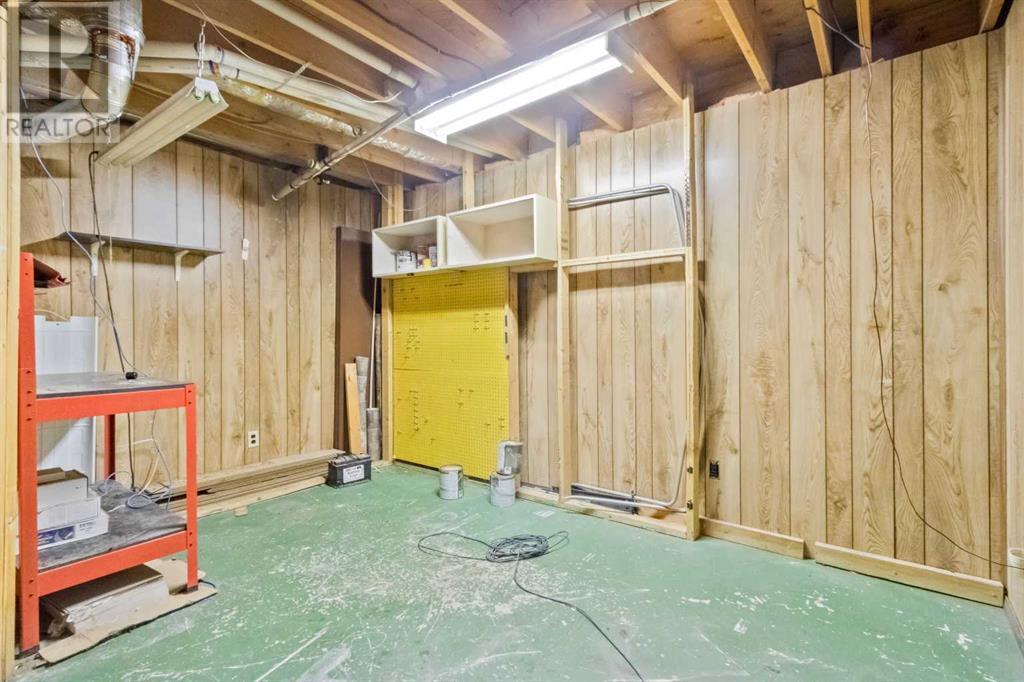 Single Family House Bungalow for Sale in  Bermuda Way NW Beddington Heights Calgary 