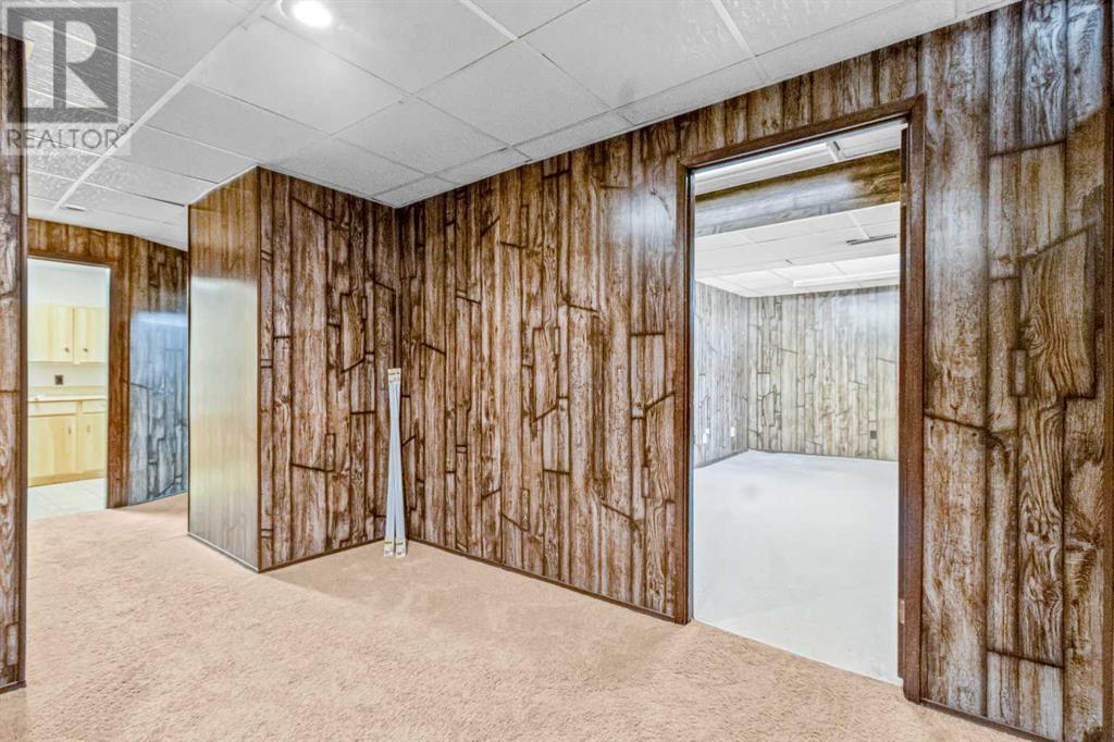 Single Family House Bungalow for Sale in  Bermuda Way NW Beddington Heights Calgary 