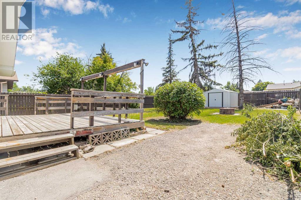 Single Family House Bungalow for Sale in  Bermuda Way NW Beddington Heights Calgary 