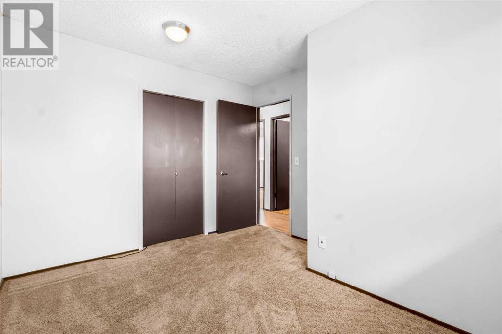 Single Family House Bungalow for Sale in  Bermuda Way NW Beddington Heights Calgary 