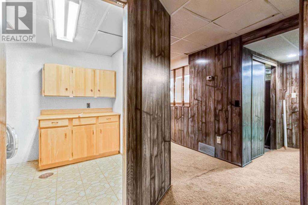 Single Family House Bungalow for Sale in  Bermuda Way NW Beddington Heights Calgary 