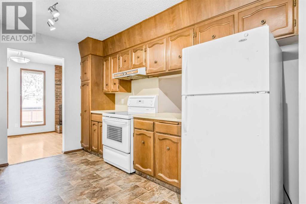 Single Family House Bungalow for Sale in  Bermuda Way NW Beddington Heights Calgary 