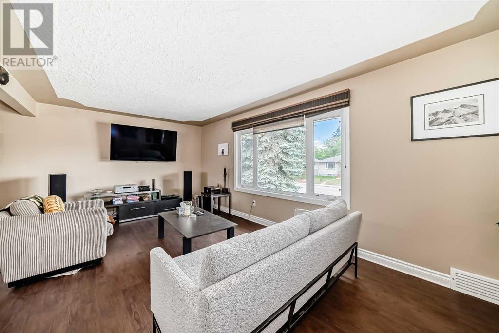 Single Family House Bungalow for Sale in  Morley Trail NW Banff Trail Calgary 