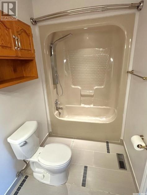 Photo 14 of 1635 Marquis Avenue, Moose Jaw SK