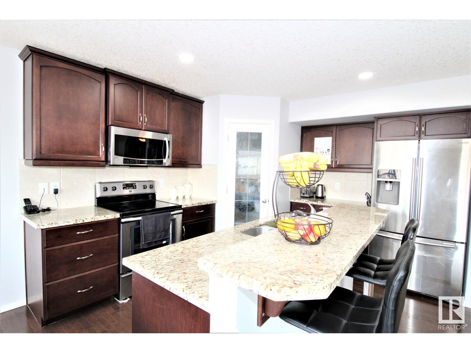 Photo 18 of 1218 37 Av Nw Nw, Edmonton AB