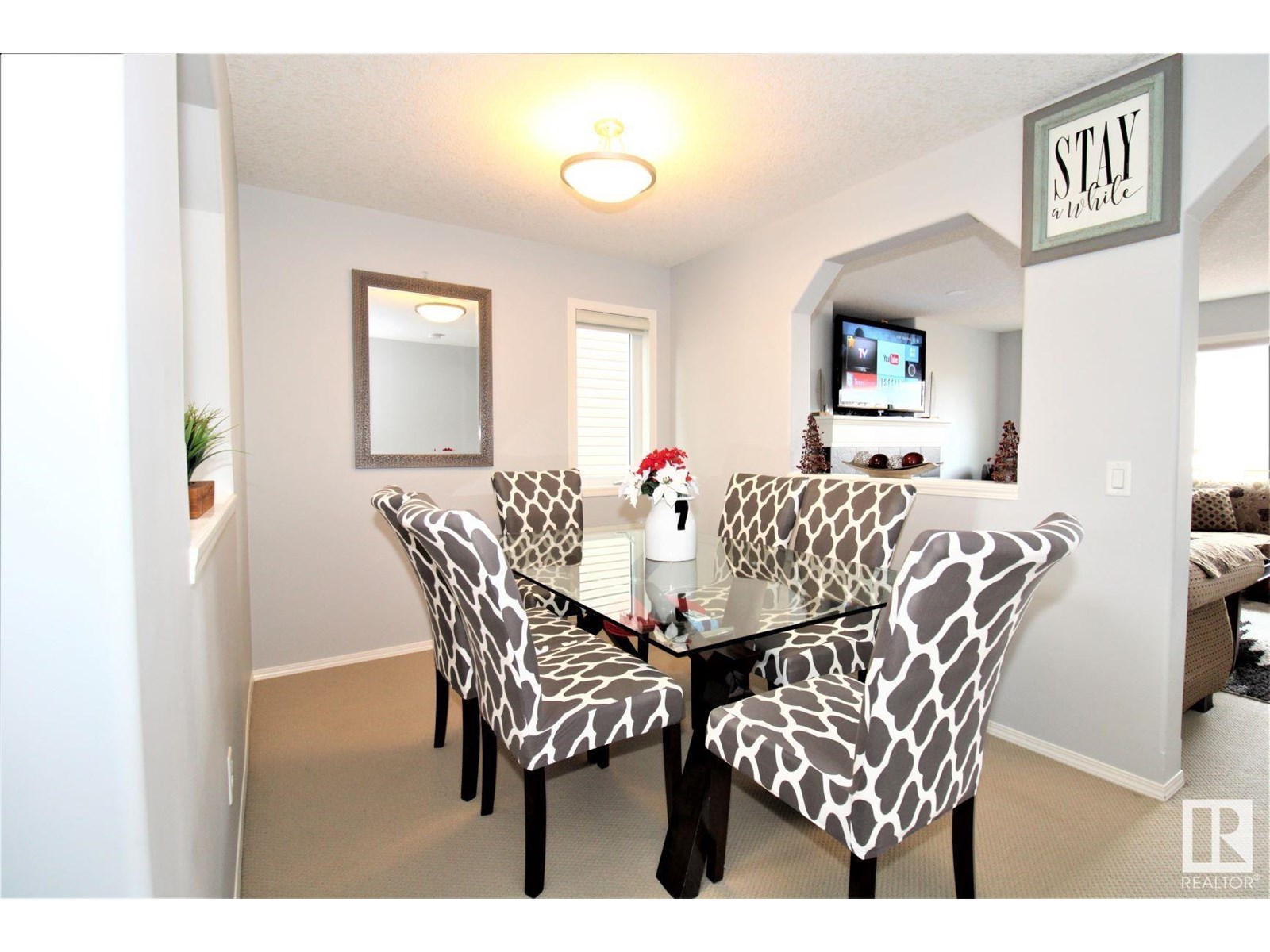 Photo 4 of 1218 37 Av Nw Nw, Edmonton AB