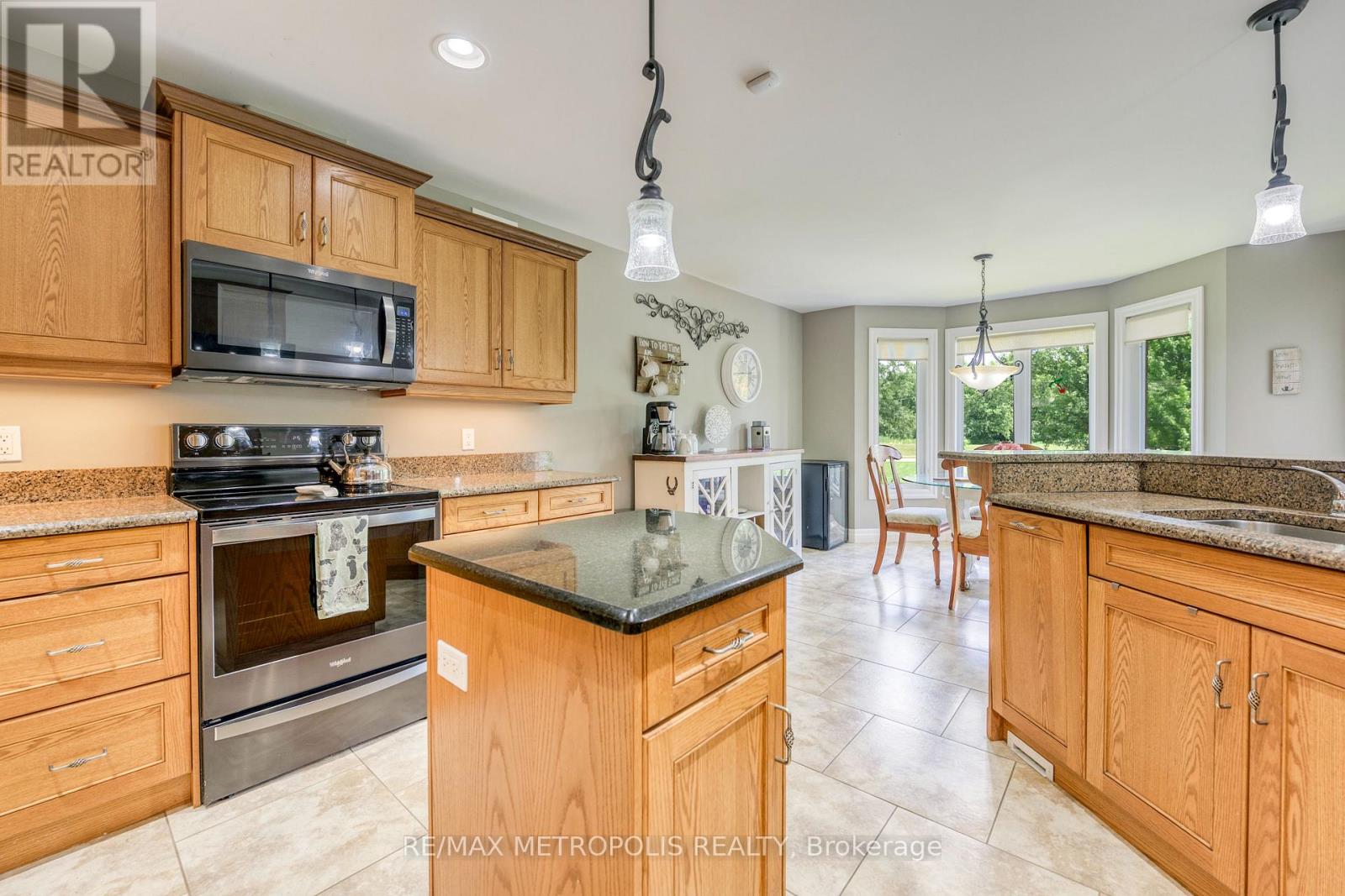 Photo 14 of 492 First Avenue, Petrolia ON