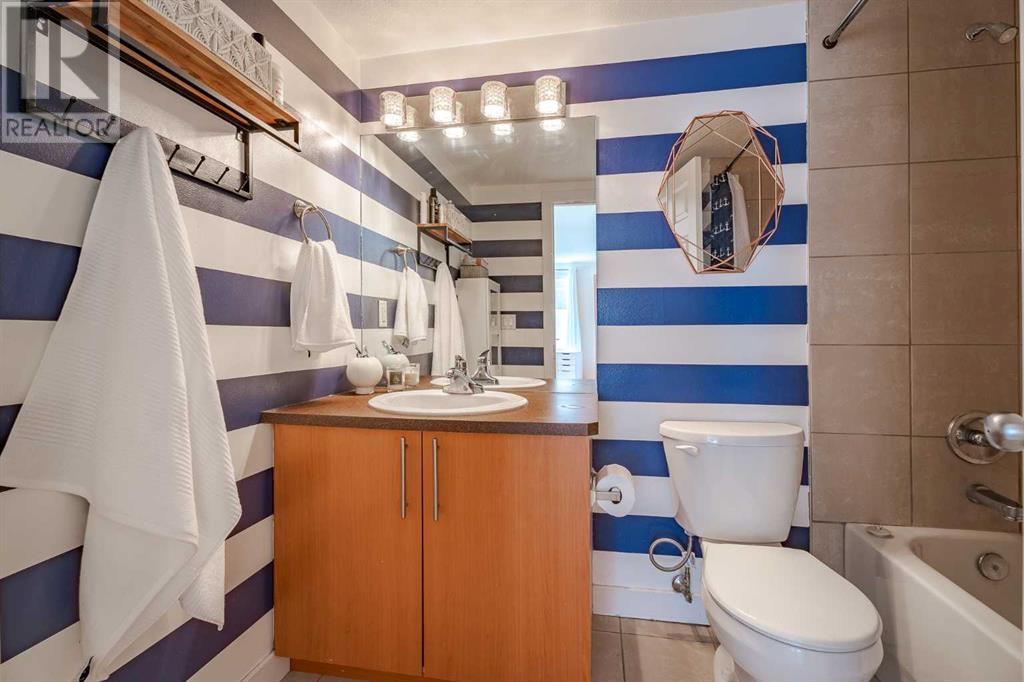 Single Family House for Sale in    Avenue SW Bankview Calgary 