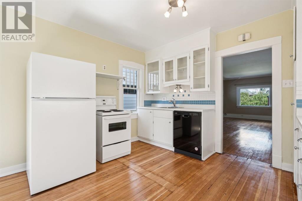 Single Family House Bungalow for Sale in   Avenue SE Inglewood Calgary 