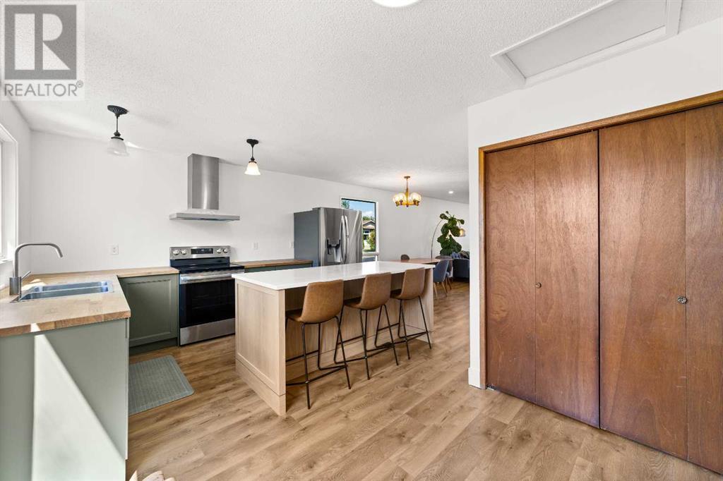 Single Family House 4 Level for Sale in  Bernard Court NW Beddington Heights Calgary 