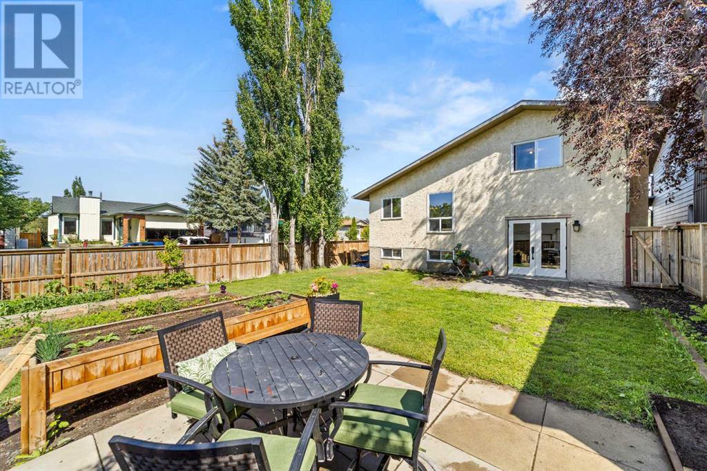Single Family House 4 Level for Sale in  Bernard Court NW Beddington Heights Calgary 