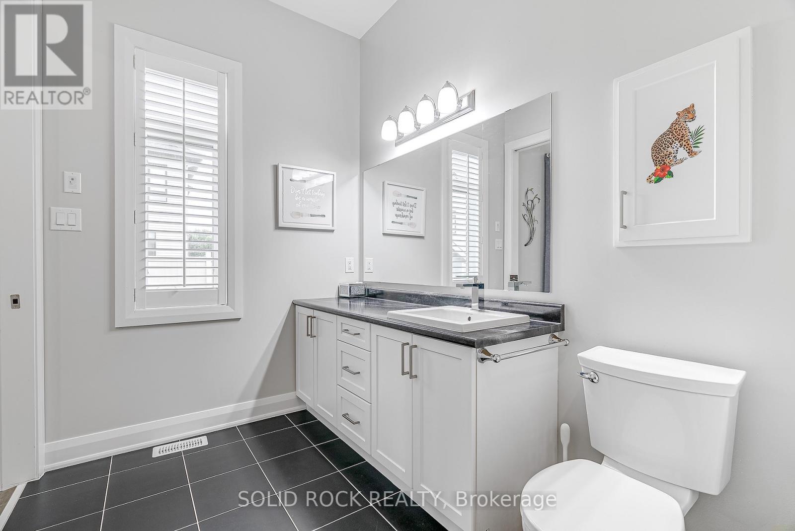 Photo 23 of 135 Pathfinder Way, Ottawa ON