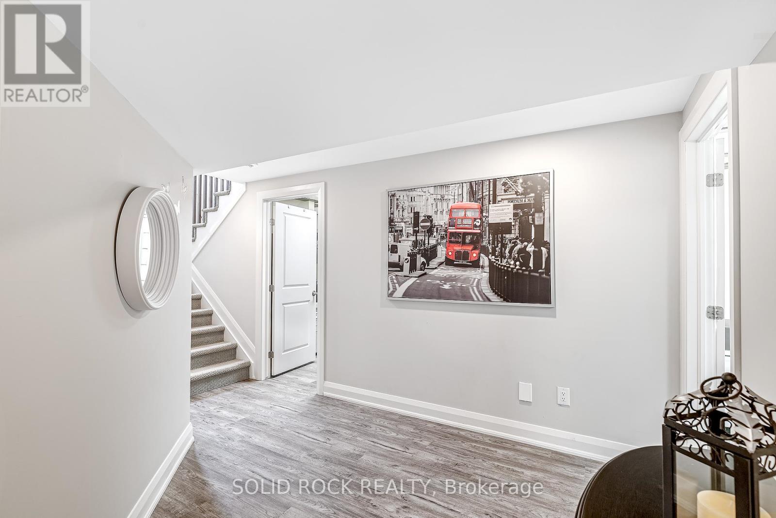 Photo 31 of 135 Pathfinder Way, Ottawa ON