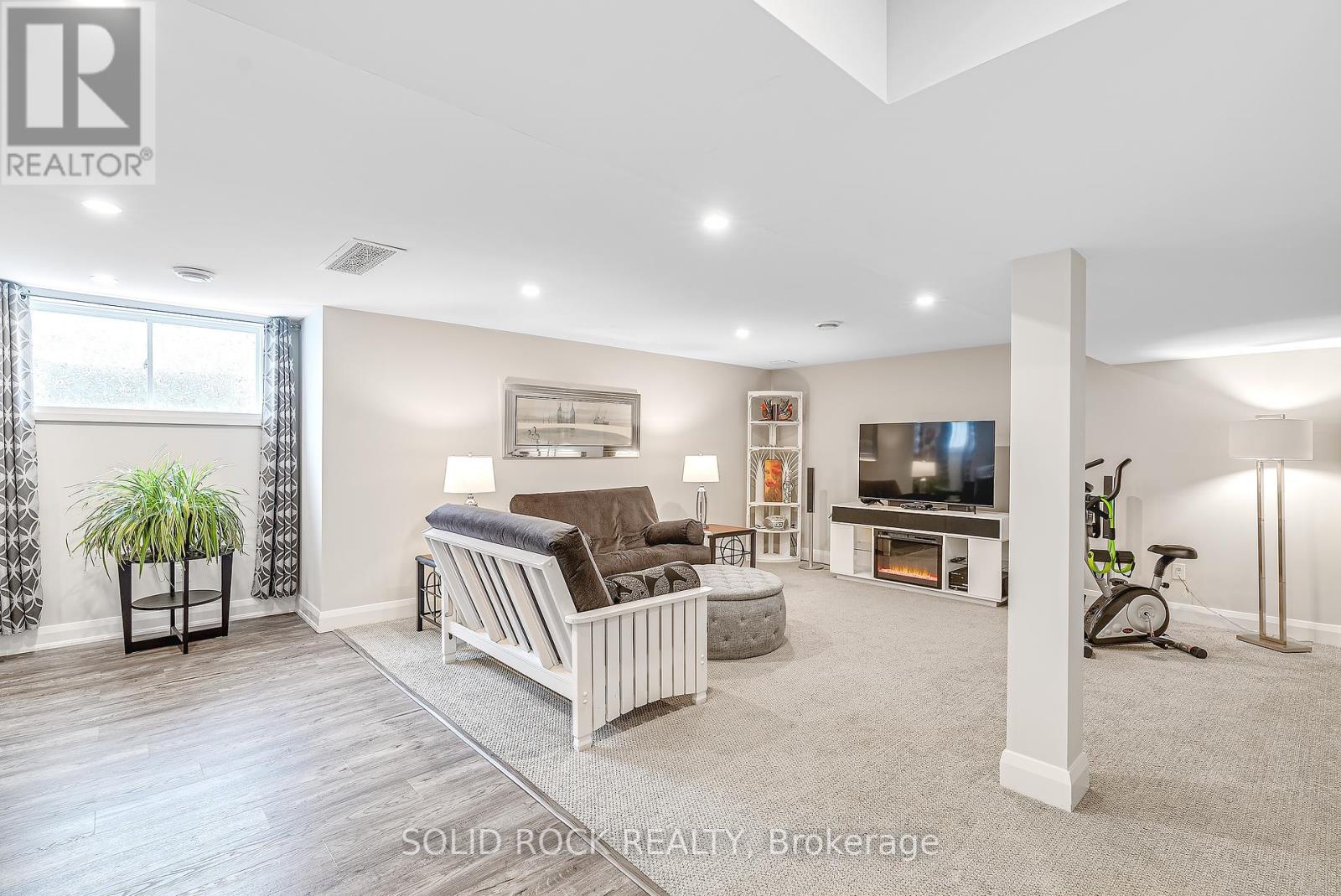 Photo 35 of 135 Pathfinder Way, Ottawa ON