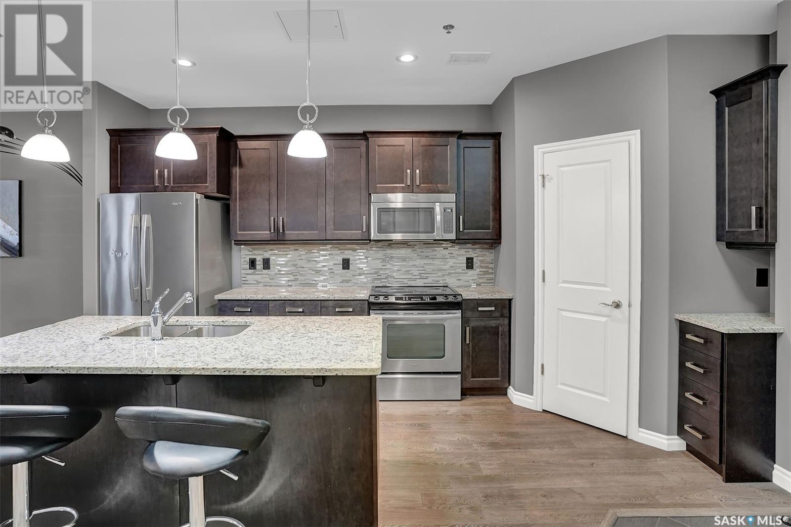 Photo 3 of 104 4891 Trinity Lane, Regina SK