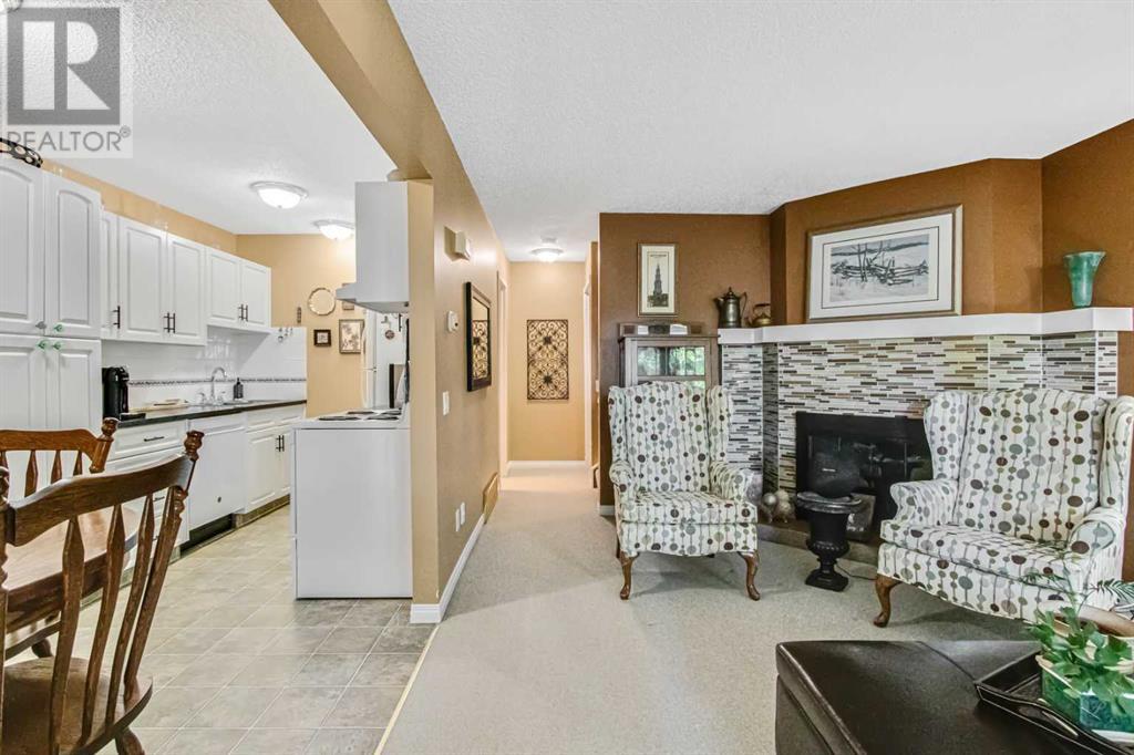 Single Family House for Sale in    Avenue NW Varsity Calgary 