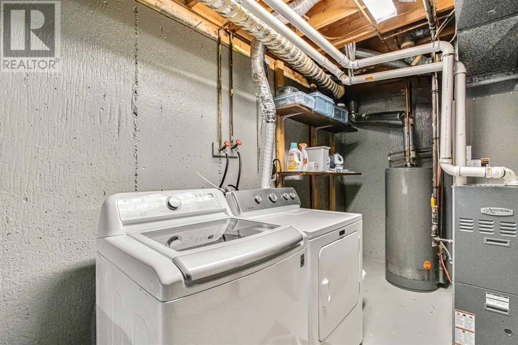 Single Family House for Sale in    Avenue NW Varsity Calgary 