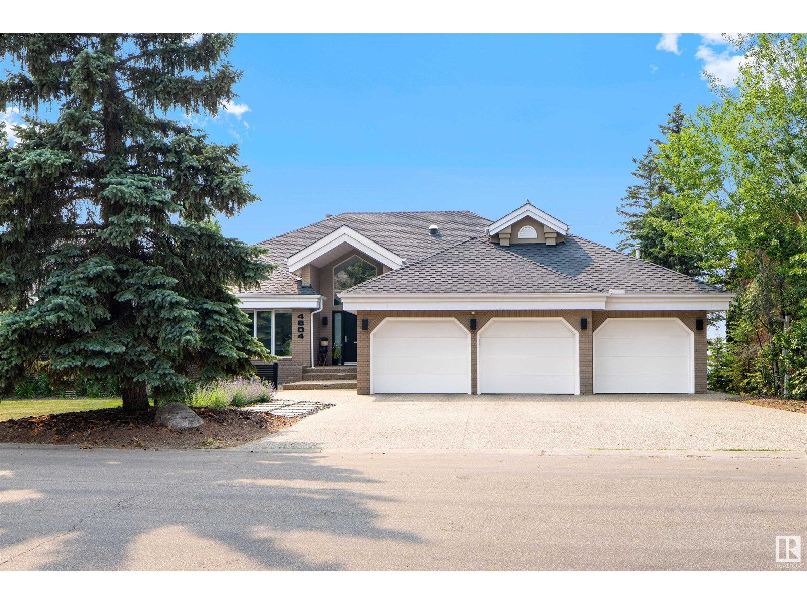 4804 154 ST NW - 3