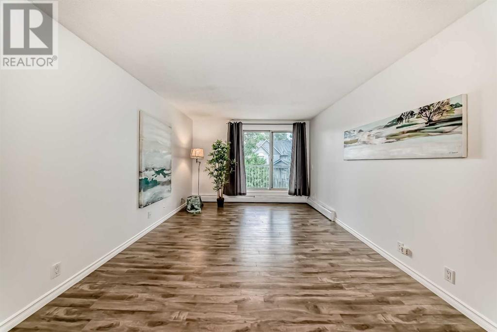 Single Family House for Sale in    Avenue SW Windsor Park Calgary 