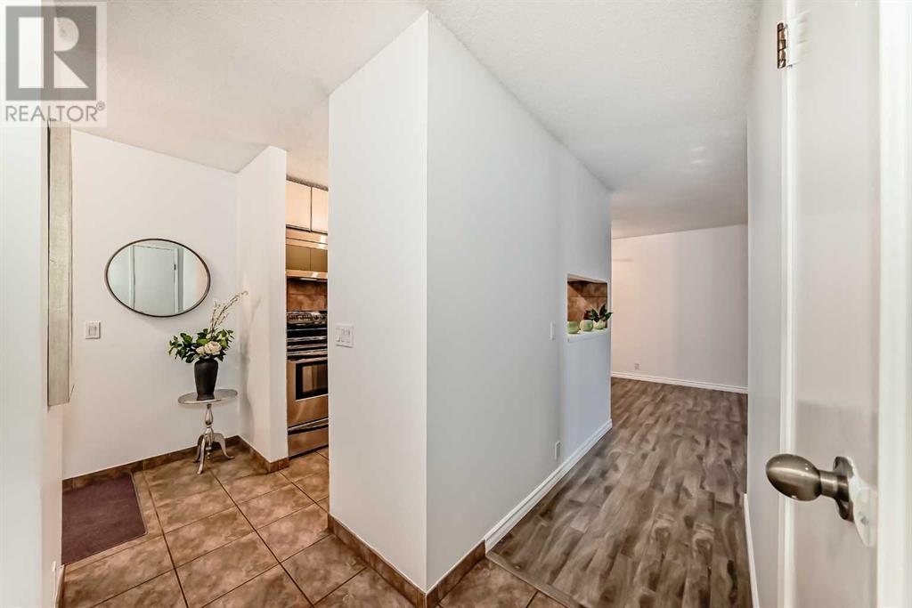 Single Family House for Sale in    Avenue SW Windsor Park Calgary 