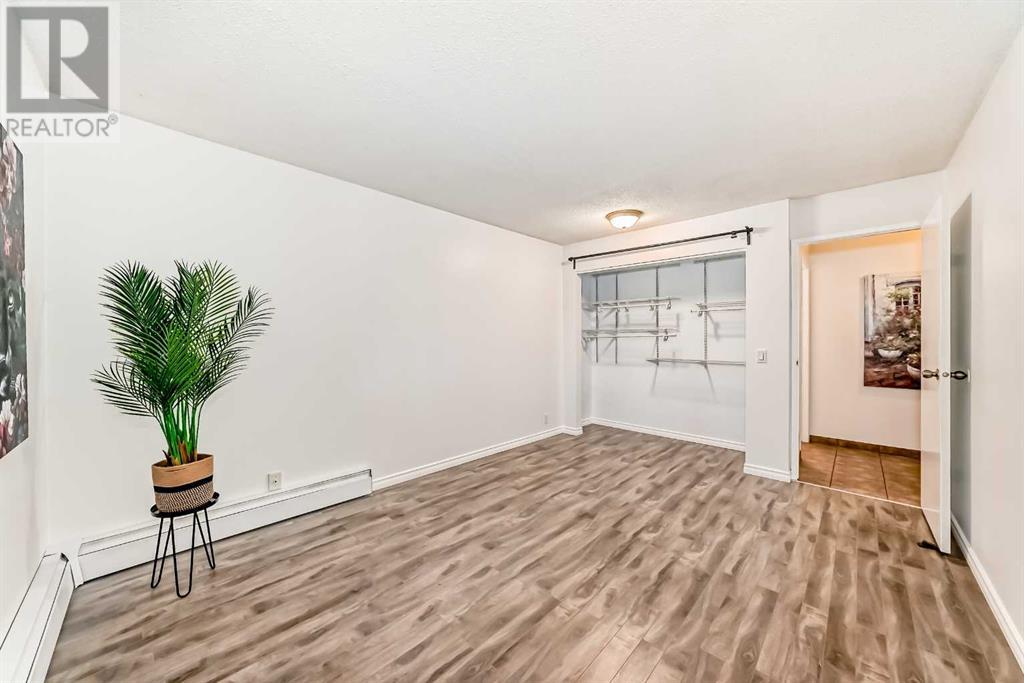Single Family House for Sale in    Avenue SW Windsor Park Calgary 