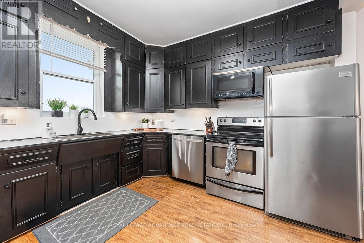 Photo 17 of 526 Kelford Drive, Tay Valley ON
