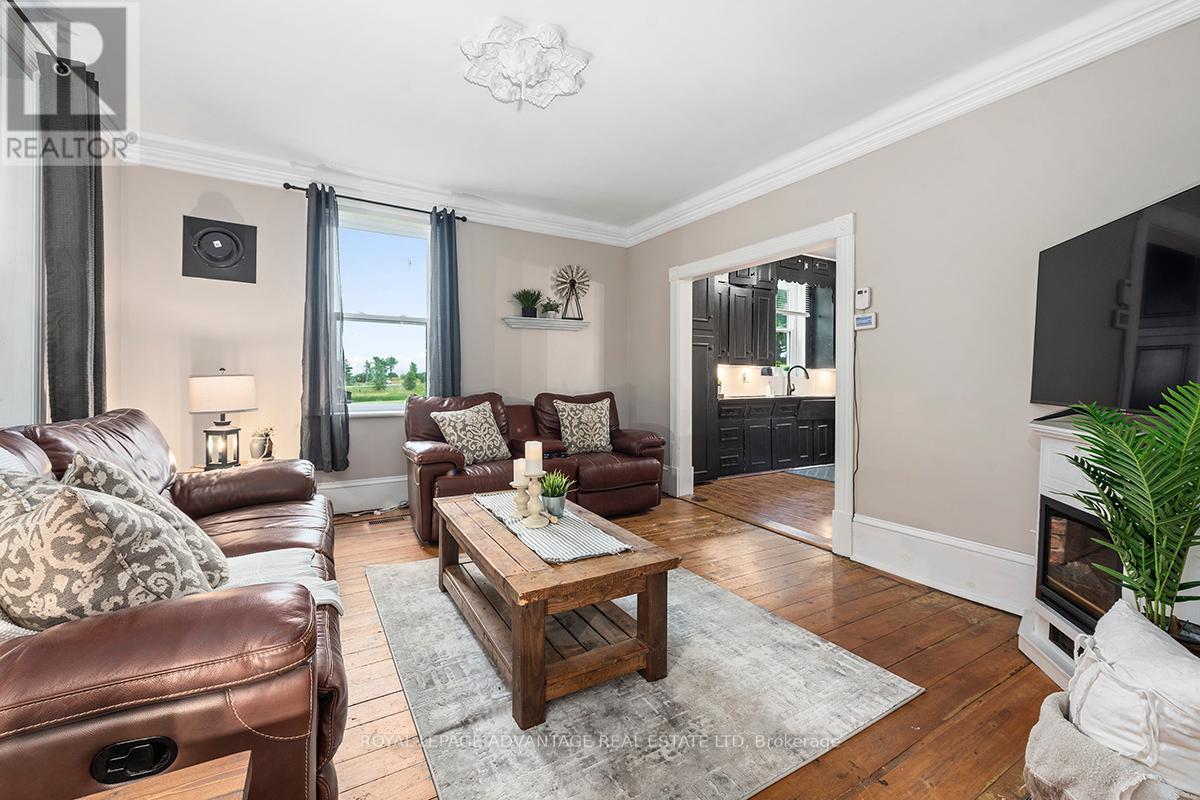 Photo 20 of 526 Kelford Drive, Tay Valley ON
