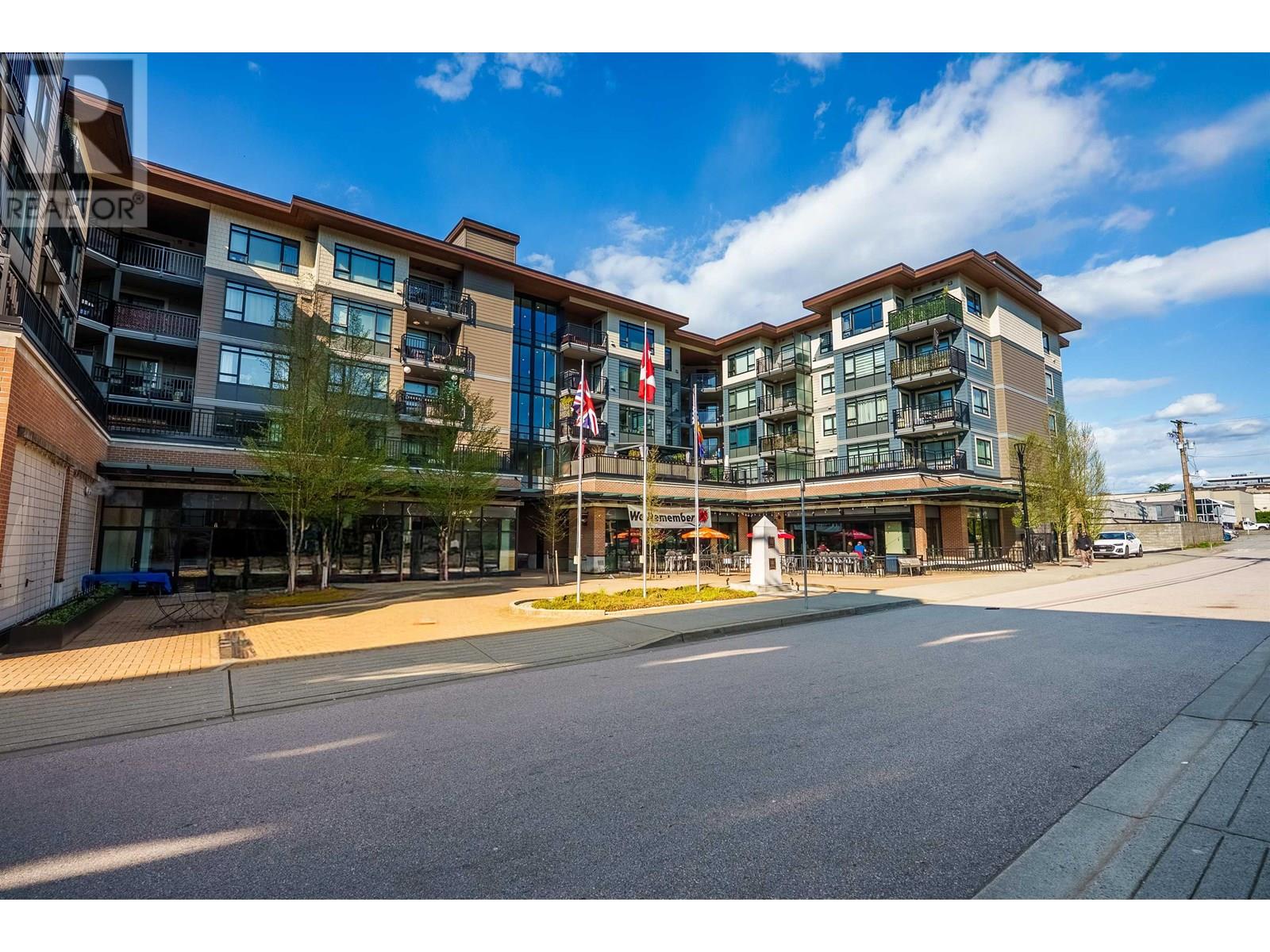 418 2525 CLARKE STREET, Port Moody