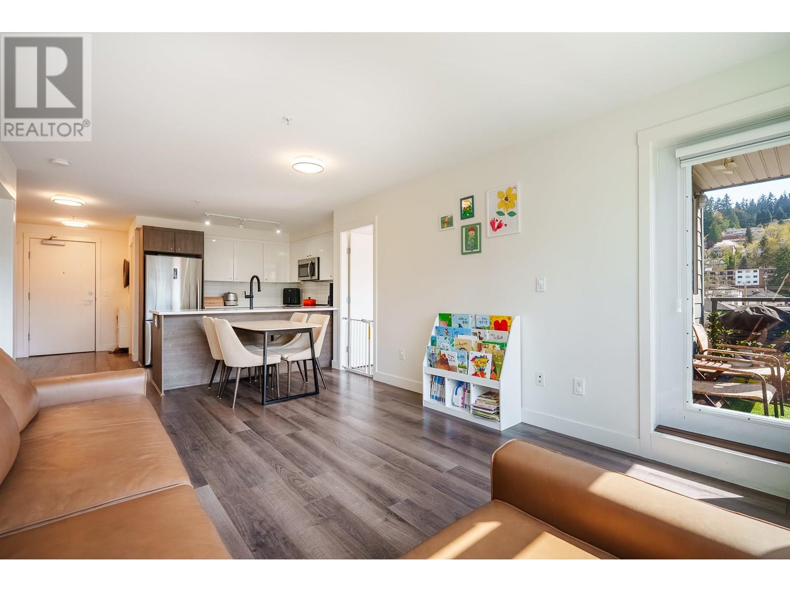 418 2525 CLARKE STREET, Port Moody