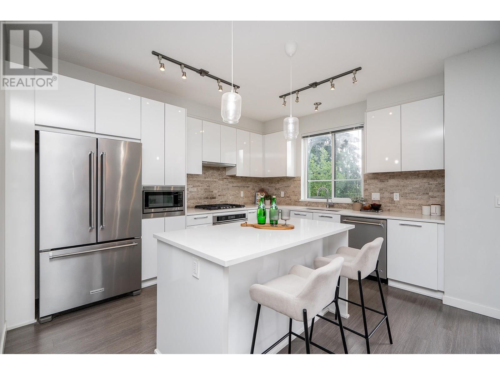 Photo 37 of 140 3500 Burke Village Promenade, Coquitlam BC