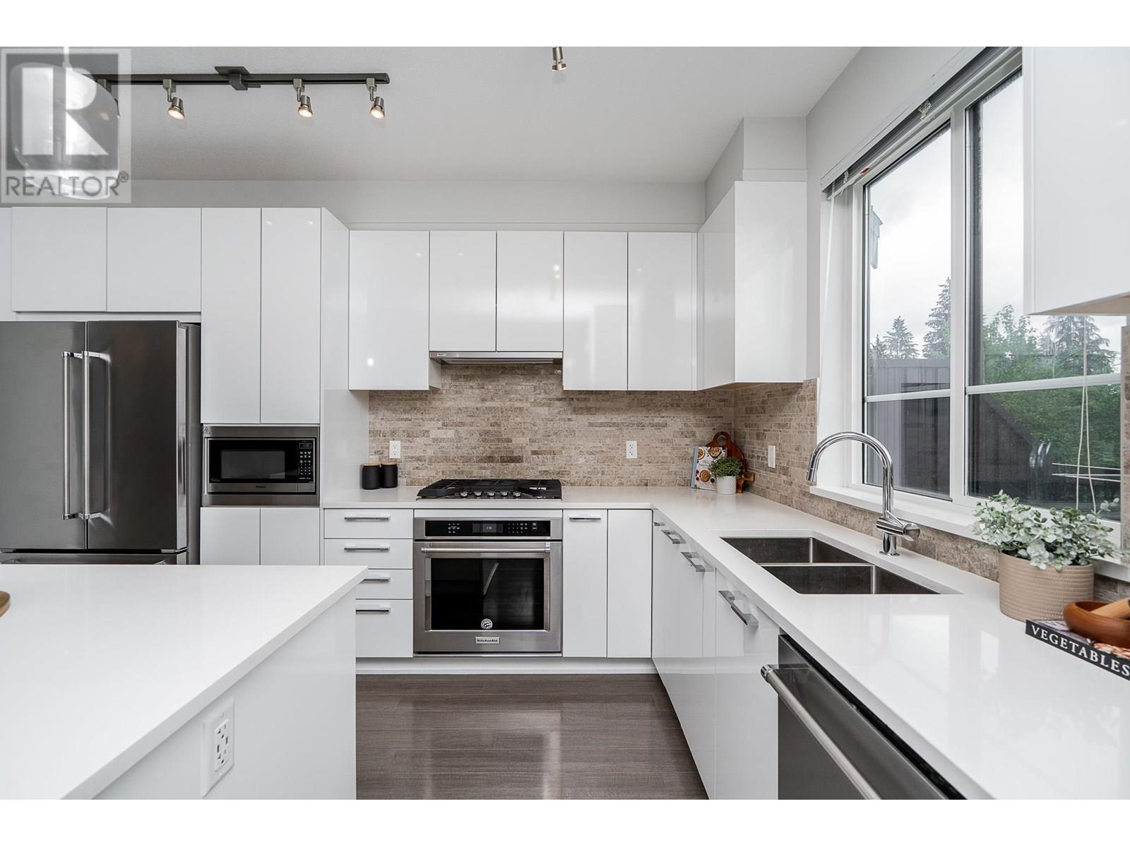 Photo 29 of 140 3500 Burke Village Promenade, Coquitlam BC
