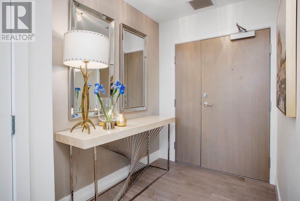 Photo 2 of 2801 680 Seylynn Crescent, North Vancouver BC