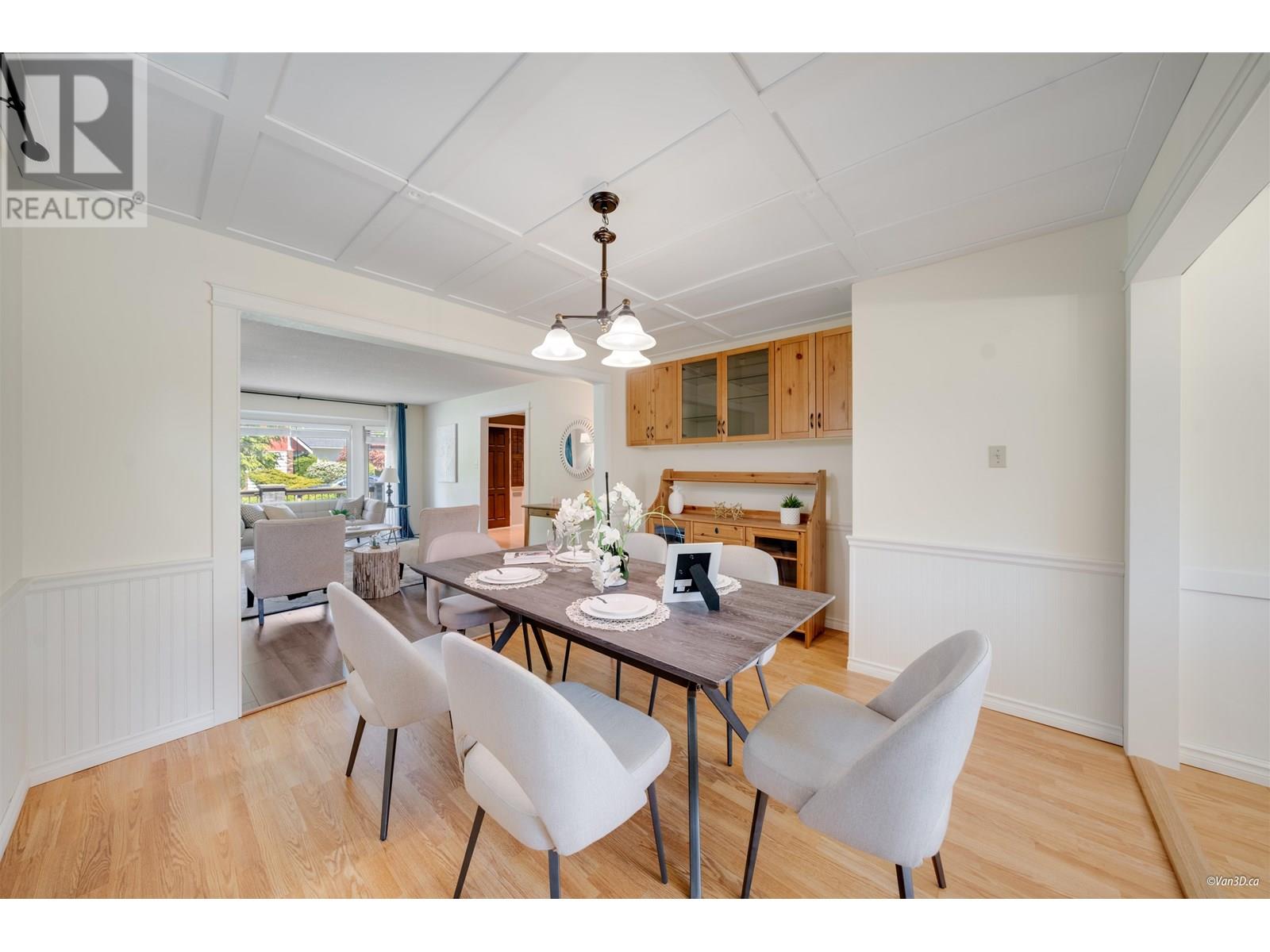Photo 15 of 9666 Ashwood Drive, Richmond BC