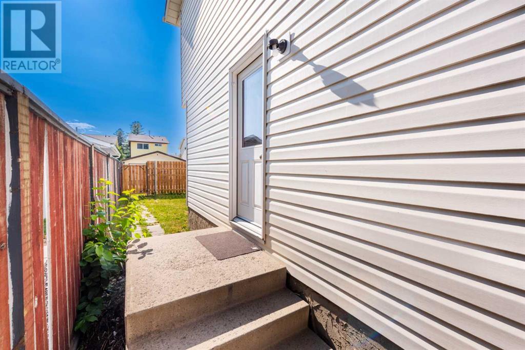 Single Family House for Sale in   Street NE Castleridge Calgary 