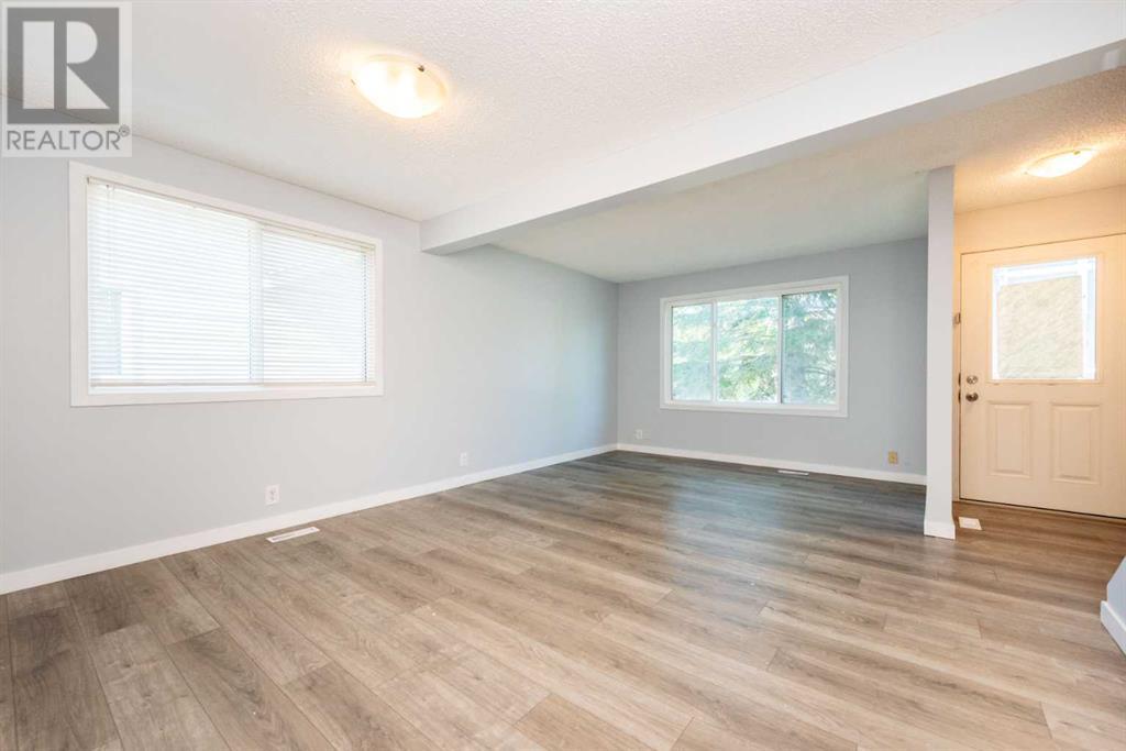 Single Family House for Sale in   Street NE Castleridge Calgary 