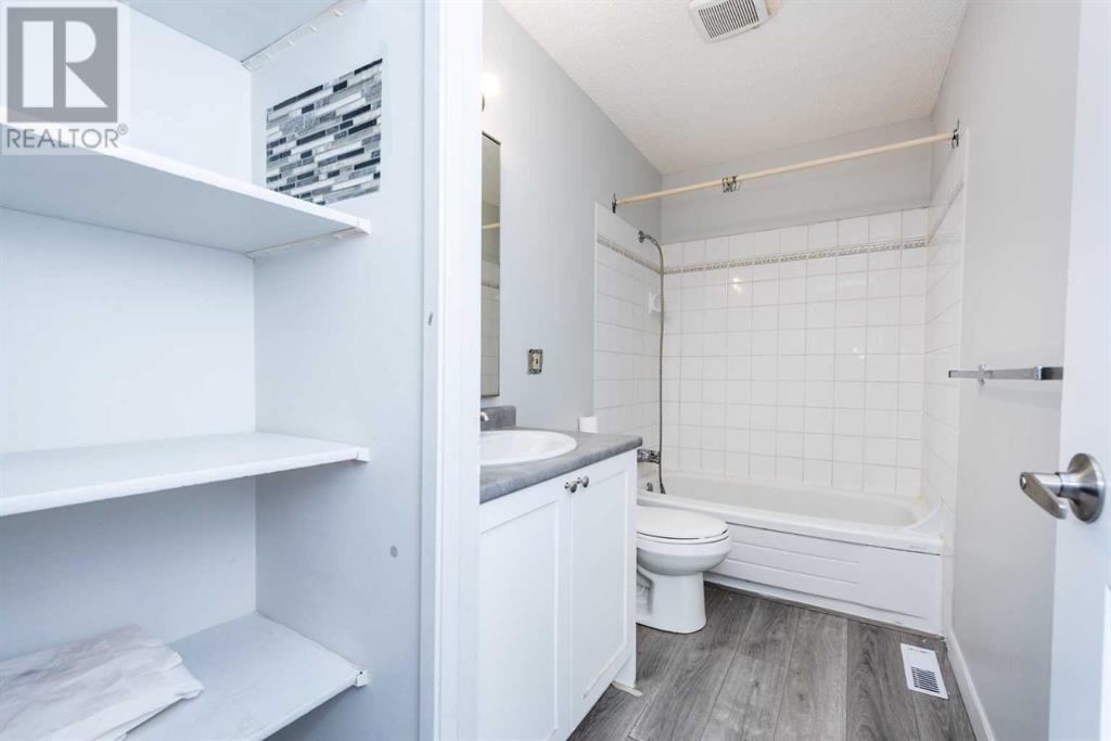 Single Family House for Sale in   Street NE Castleridge Calgary 