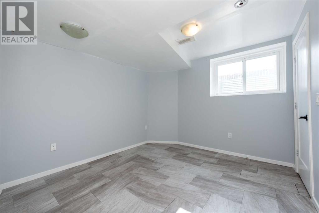 Single Family House for Sale in   Street NE Castleridge Calgary 