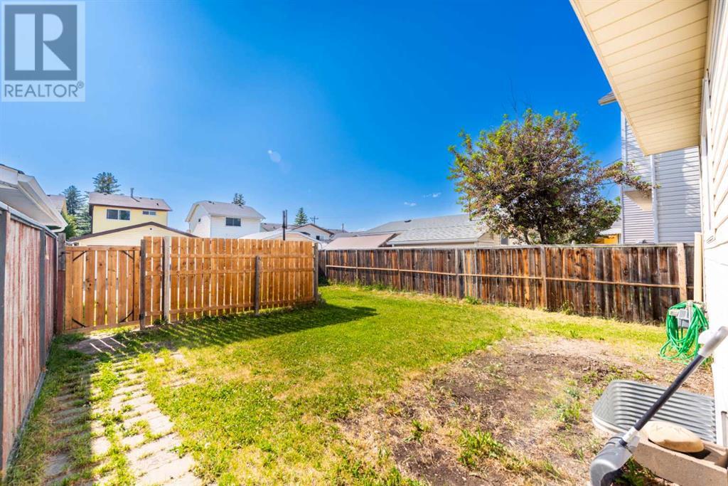 Single Family House for Sale in   Street NE Castleridge Calgary 