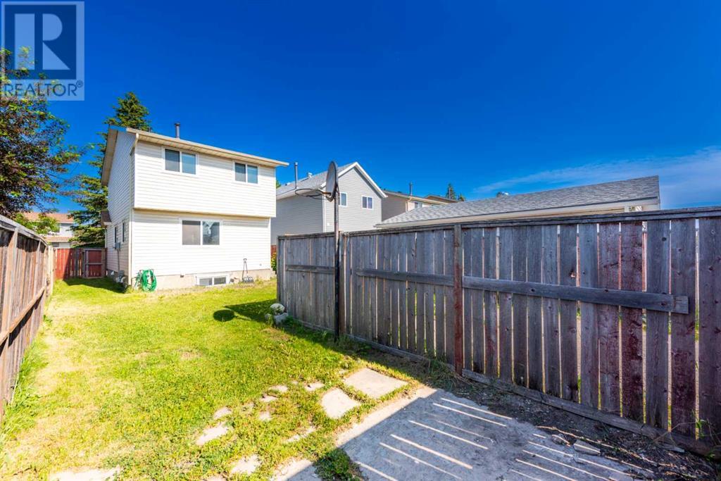 Single Family House for Sale in   Street NE Castleridge Calgary 