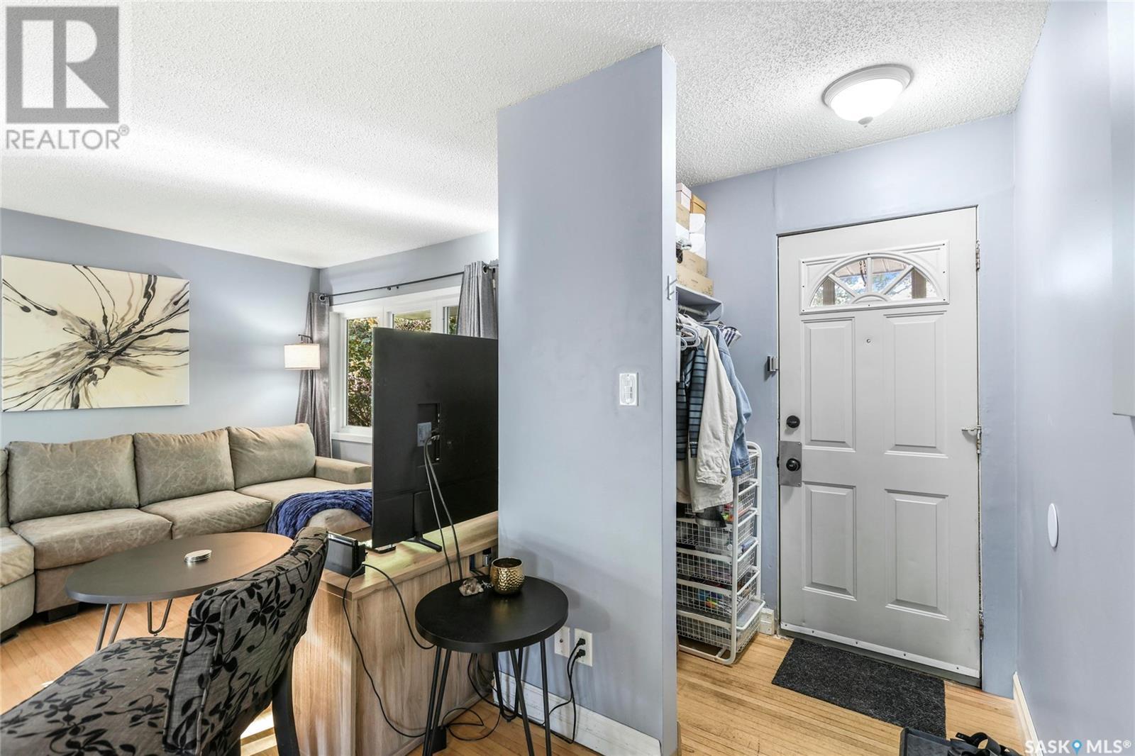 Single Family House Bungalow for Sale in  Walker STREET Regina 