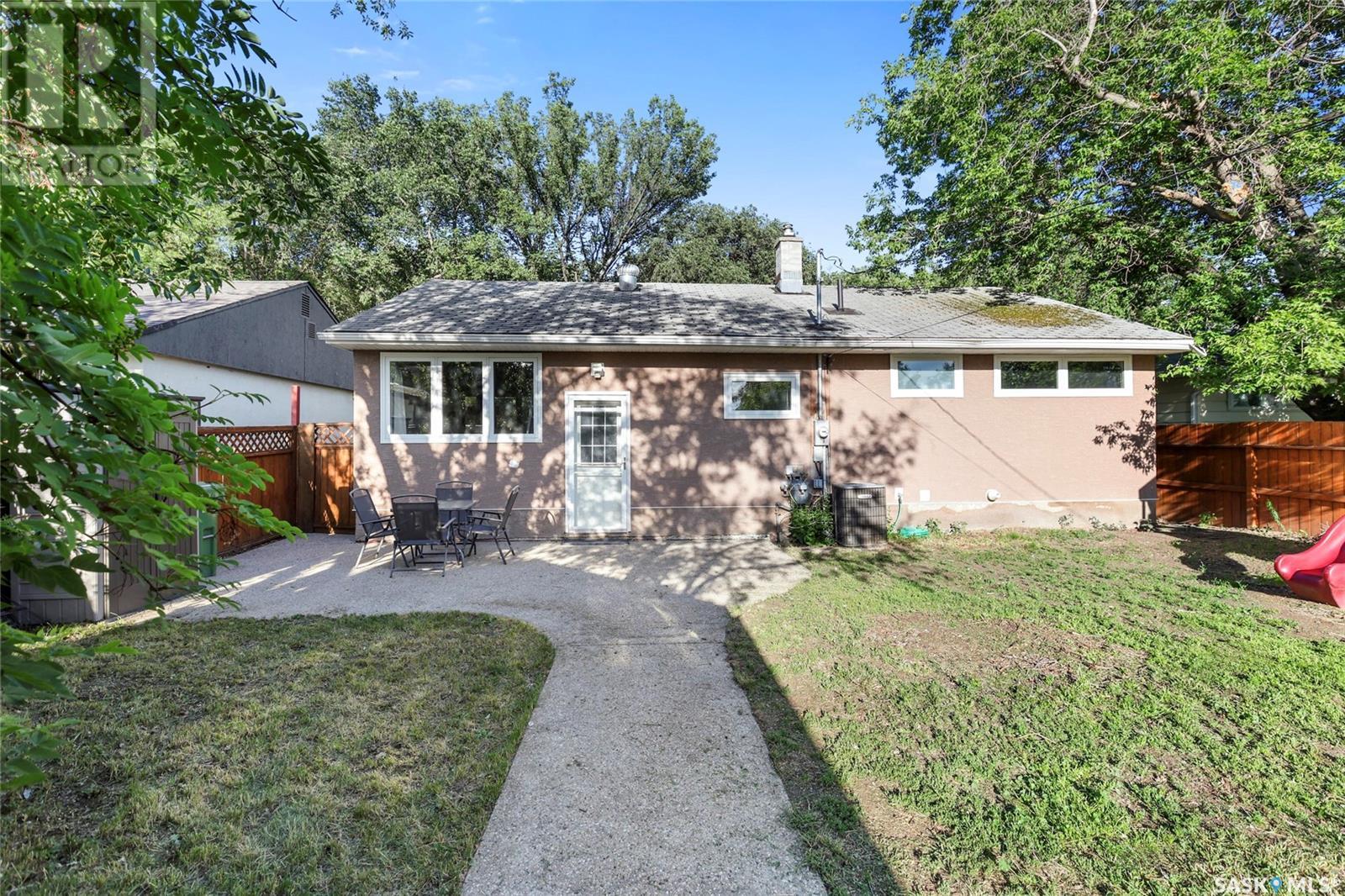 Single Family House Bungalow for Sale in  Walker STREET Regina 