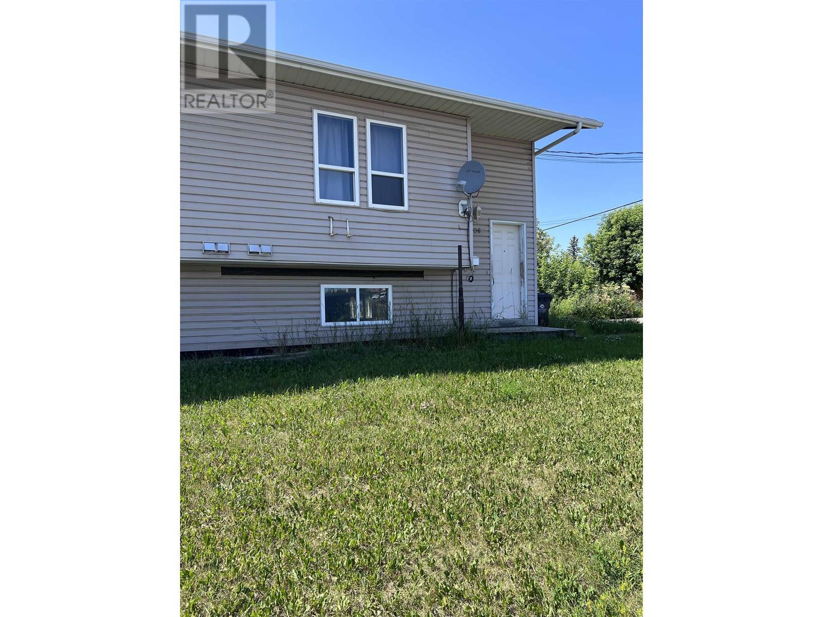 Photo 3 of 10306 102 Street, Fort St John BC