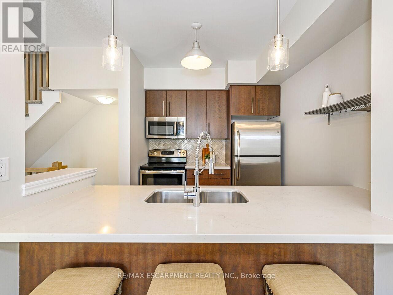 Photo 29 of 84 515 Winston Road, Grimsby ON