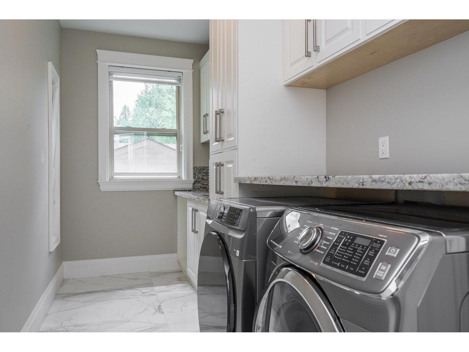 Photo 35 of 3922 205 A Street, Langley BC