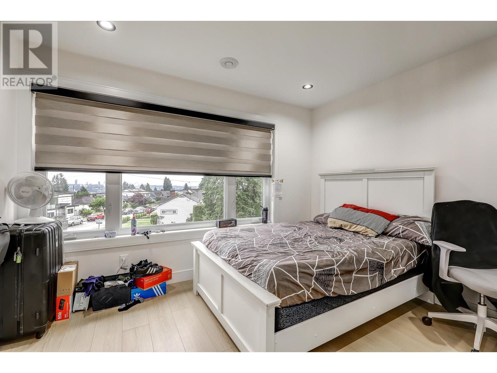 Photo 24 of 8763 10th Avenue, Burnaby BC